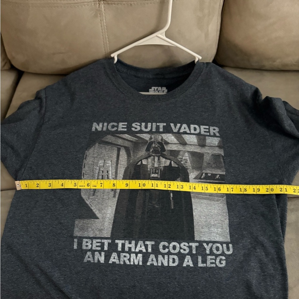 Men’s Size Large Star Wars T-Shirt Nice Suit Vader I Bet That Cost You an Arm - Picture 3 of 9